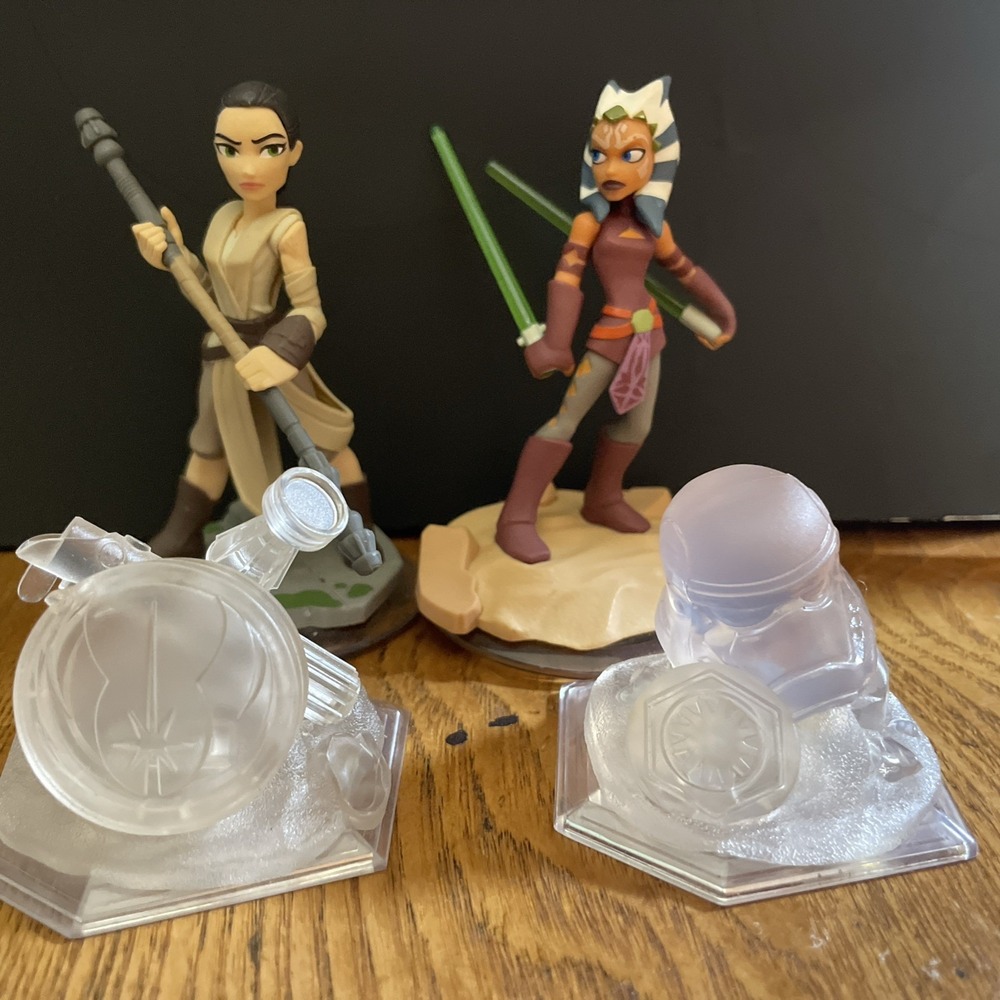 Disney Infinity 3.0 | Star Wars Play Set | Ahsoka Tano, Ray, Two Play Sets